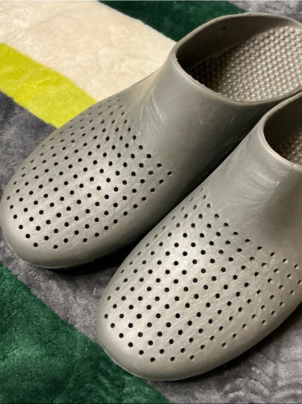 Men's Calzuro Professional Clogs with Holes Size 8-8 1/2-9 - Picture 12 of 12
